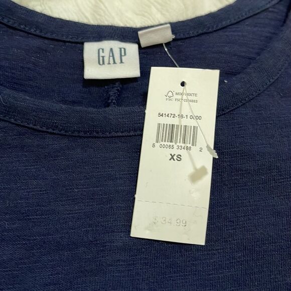 NWT- GAP- XS - Picture 6 of 6